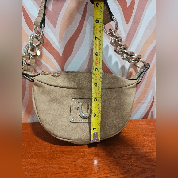 True Religion Shoulder Bag with Gold Chain - Picture 5 of 9